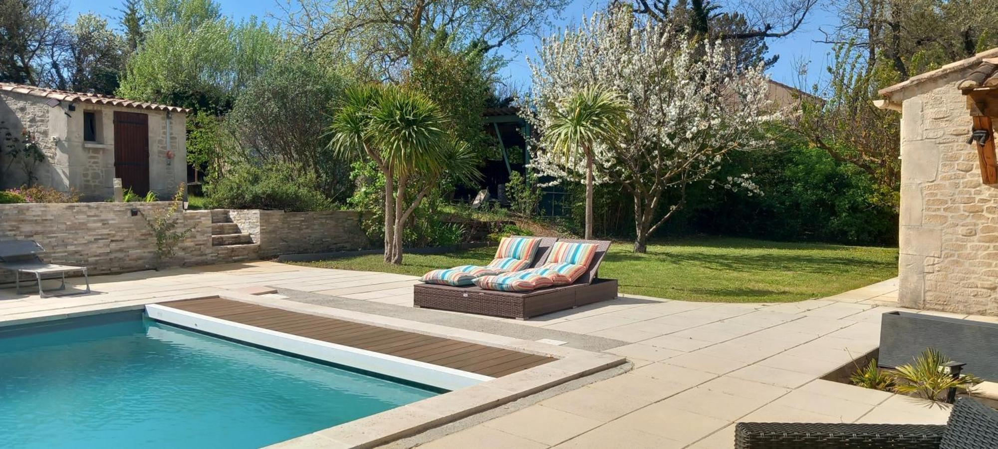 3 indépendants dans villa avec piscine terrasse, jardin, parking clos, wifi Meyreuil Extérieur photo