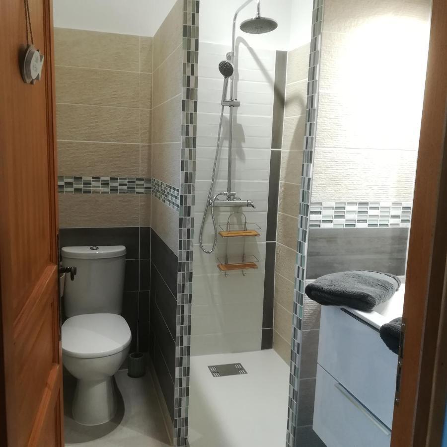 3 indépendants dans villa avec piscine terrasse, jardin, parking clos, wifi Meyreuil Extérieur photo